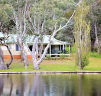 Bushy Lake Chalets - Kawana Tourism