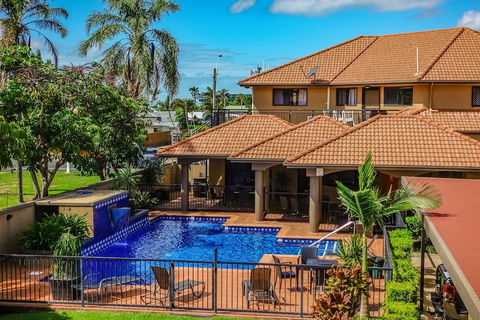 Mackay Resort Motel - Kawana Tourism 4