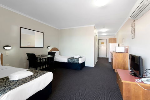 Mackay Resort Motel - Kawana Tourism 6