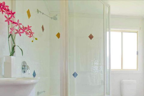 Lee Farm Stay Cottages - Kawana Tourism 3