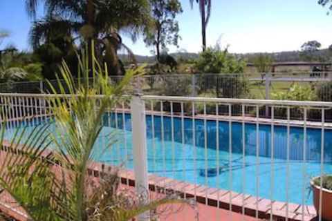 Lee Farm Stay Cottages - Kawana Tourism 2
