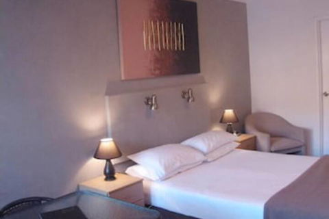 Bella Villa Motor Inn - Kawana Tourism 6