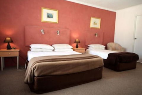 Bella Villa Motor Inn - Kawana Tourism 4