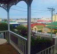 Devonport Historic Cottages - Kawana Tourism