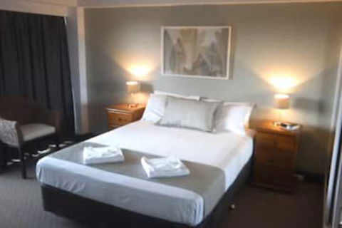 Paravista Motel - Kawana Tourism 5