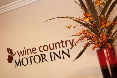 Wine Country Motor Inn - Kawana Tourism 1