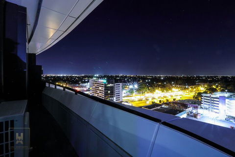 Unil Apartments Glenwaverley - Kawana Tourism 1