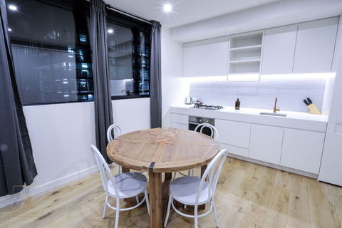 Unil Apartments Glenwaverley - Kawana Tourism 7
