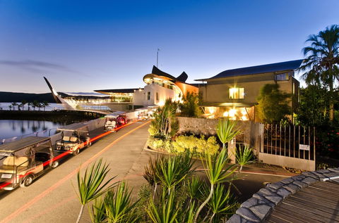 Yacht Club Villa 33-Serenity-Ocean Views With Golf Buggy - Kawana Tourism 0