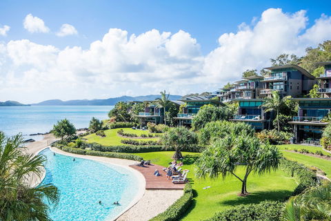 Yacht Club Villa 33-Serenity-Ocean Views With Golf Buggy - Kawana Tourism 3