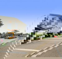 City Stadium Apartment on the riverfront - Kawana Tourism