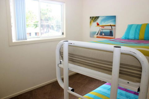 PACIFIC PALMS - Kawana Tourism 6