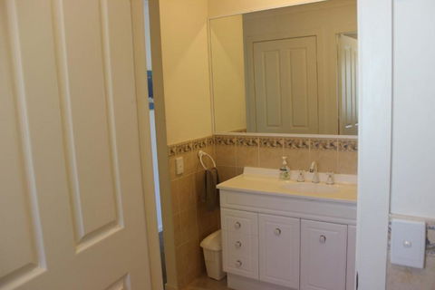 PACIFIC PALMS - Kawana Tourism 2