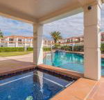 Breakers Block 1 unit 1 Pool in complex across the road from the beach - Kawana Tourism