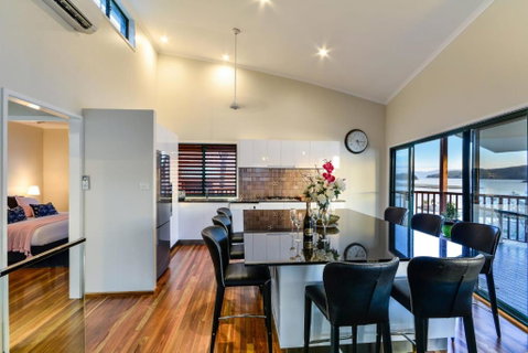 NEWLY BEAUTFULLY RENOVATED 16 The Casuarina 3 Bedroom House With 180 Degree Ocean Views - Kawana Tourism 5