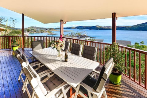 NEWLY BEAUTFULLY RENOVATED 16 The Casuarina 3 Bedroom House With 180 Degree Ocean Views - Kawana Tourism 2