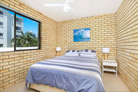 Golden Shores U8 21 Landsborough Parade - Kawana Tourism 6