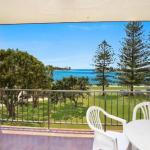 Golden Shores U8 21 Landsborough Parade - Kawana Tourism 0