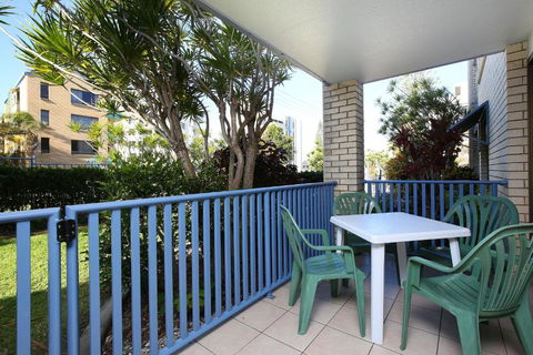 Levuka Unit 4 14 Moreton Pde. Kings Beach - Kawana Tourism 2