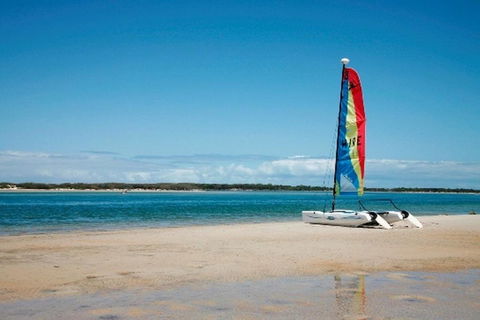 Golden Shores Unit 3 21 Landsborough Parade - Kawana Tourism 4