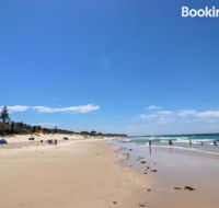 Saltwater Manor - Kawana Tourism