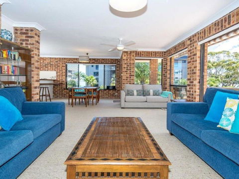 COLUMBIA VIEWS 2 / 9 COLUMBIA CLOSE AIRCON WIFI NETFLIX VIEWS & BOAT PARKING - Kawana Tourism 5