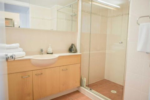 Ocean Front Moffat Beach Private Rooftop Terrace Walk To Cafes Restaurants - Kawana Tourism 6