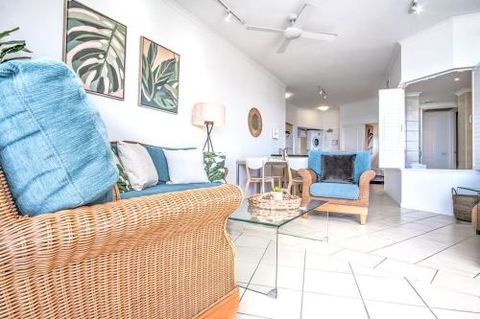 Top Floor Kings Beach Views With Private Rooftop Terrace With Spa Bath - Kawana Tourism 1