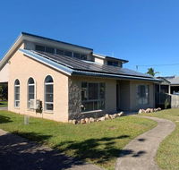 11 Anchovy Street Tin Can Bay Summer Haven coastal retreat - Kawana Tourism