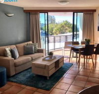 Waterfront Resort Perfect For a Couples Getaway - Kawana Tourism