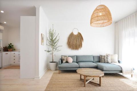 Pine At Arlos Refined Luxury In Glenelg - Kawana Tourism 0