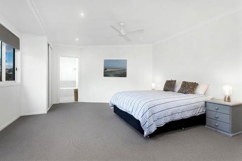 Coastal Retreat - Kawana Tourism 2