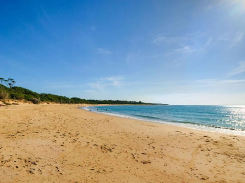 Hakea Bush Cabin - Kawana Tourism 1