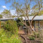 Hakea Bush Cabin - Kawana Tourism 0