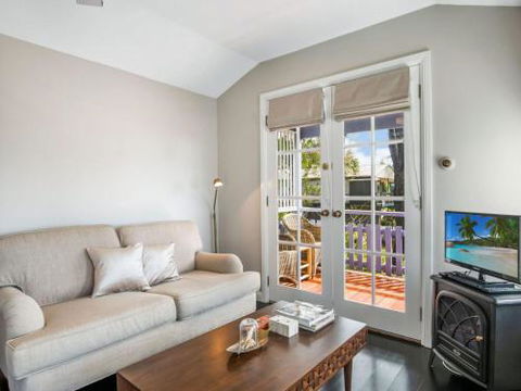 Cottage 1 Hyams Beach Seaside Cottages - Kawana Tourism 3