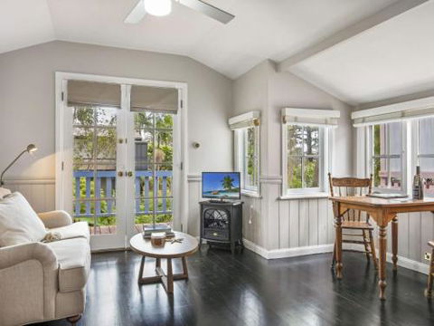 Cottage 3 Hyams Beach Seaside Cottages - Kawana Tourism 4