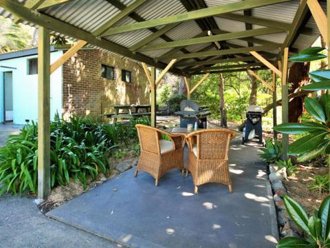 Cottage 5 Hyams Beach Seaside Cottages - Kawana Tourism 3