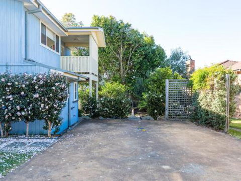 Hyams Seaside Apartment 4pm Check Out Sundays - Kawana Tourism 2