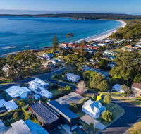 Mermaid Cottage at Hyams Beach 4pm Check Out Sundays - Kawana Tourism