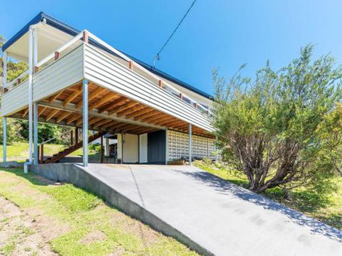 Unwind At Hyams Beach 4pm Check Out Sundays - Kawana Tourism 4