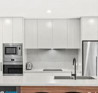 Modern Family Retreat 12 Minell Close