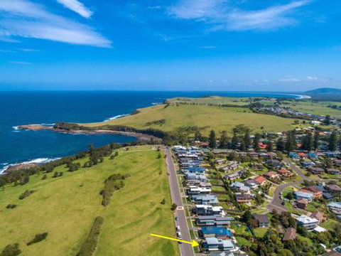 TASMAN DRIVE Gerringong 4pm Check Out Sundays - Kawana Tourism 1