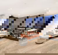 Orange Stay At Melbourne Quarter - Kawana Tourism