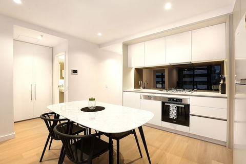 Orange Stay At Melbourne Quarter - Kawana Tourism 6