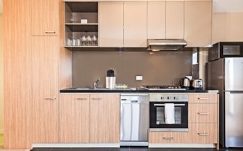 Executive Stay - Kawana Tourism 0