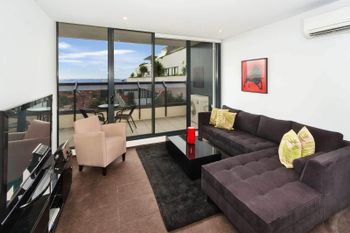Location Views & Style - Kawana Tourism 0