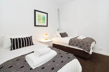 Location Views & Style - Kawana Tourism 1