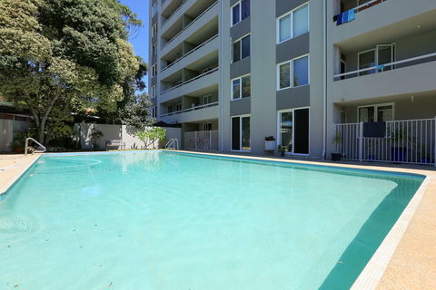 Seabreeze - Kawana Tourism 0