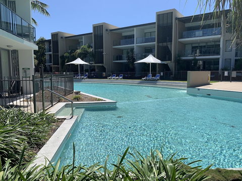 Magnetic Blue Waterfront Apartments - Kawana Tourism 1
