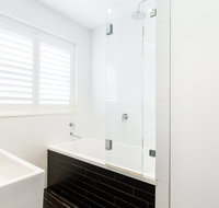 The Double Bay Executive Apartment - Kawana Tourism